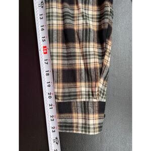 Red Head Shirt Mens Medium Flannel Button Down Black Green Plaid Cotton Western